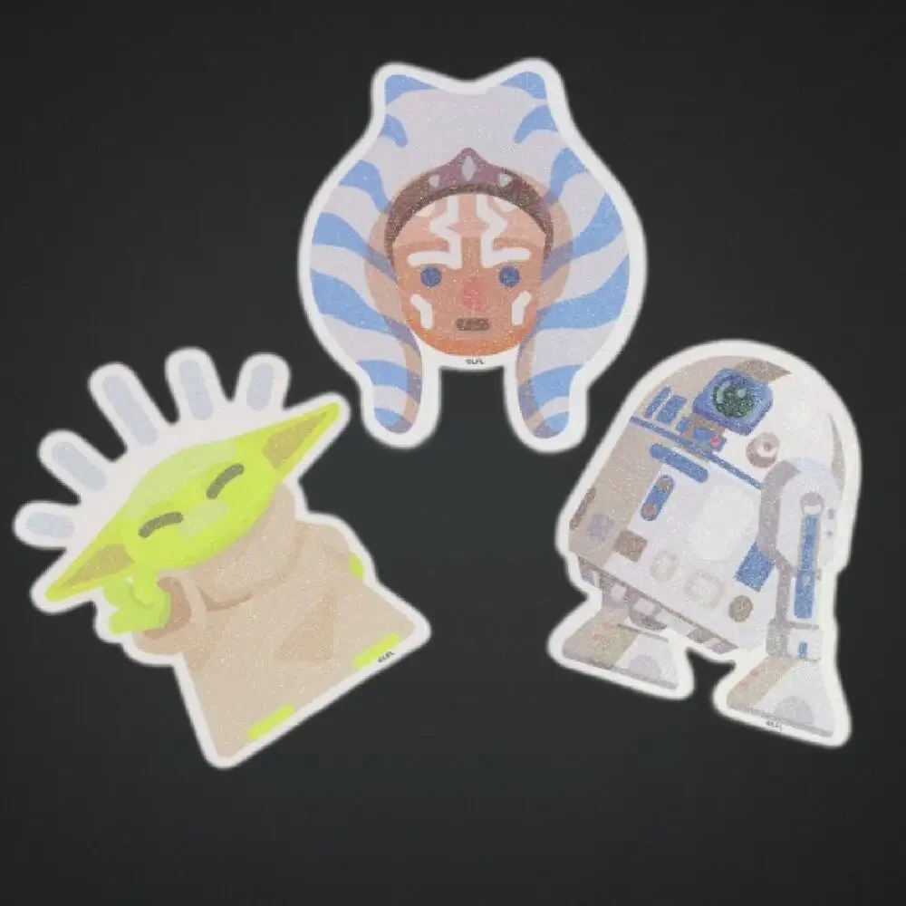 Baby Yoda Grogu 6 Piece Collectible Accessory Set with Carry Case Box